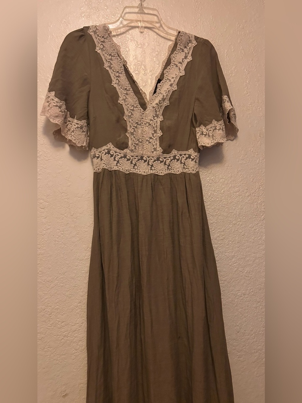 Wishlist Olive Green Maxi Dress with Cream Lace Trim - Picture 2 of 6